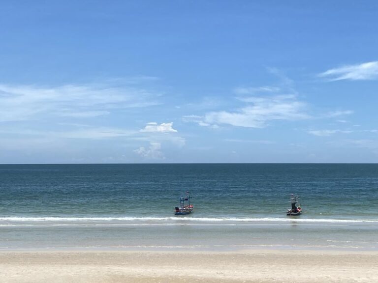 Hua Hin travel guide: Sandy beach and fishing boats